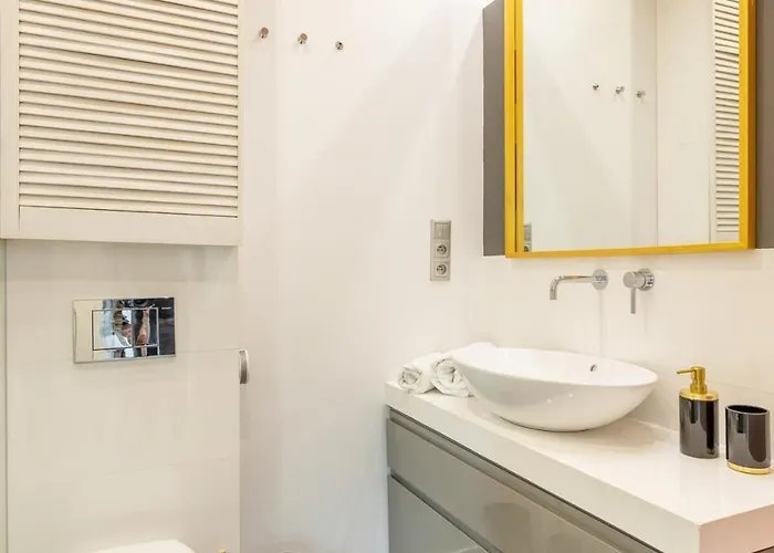 Urban - Great Location - Center - Zurawia Apartamento Varsovia